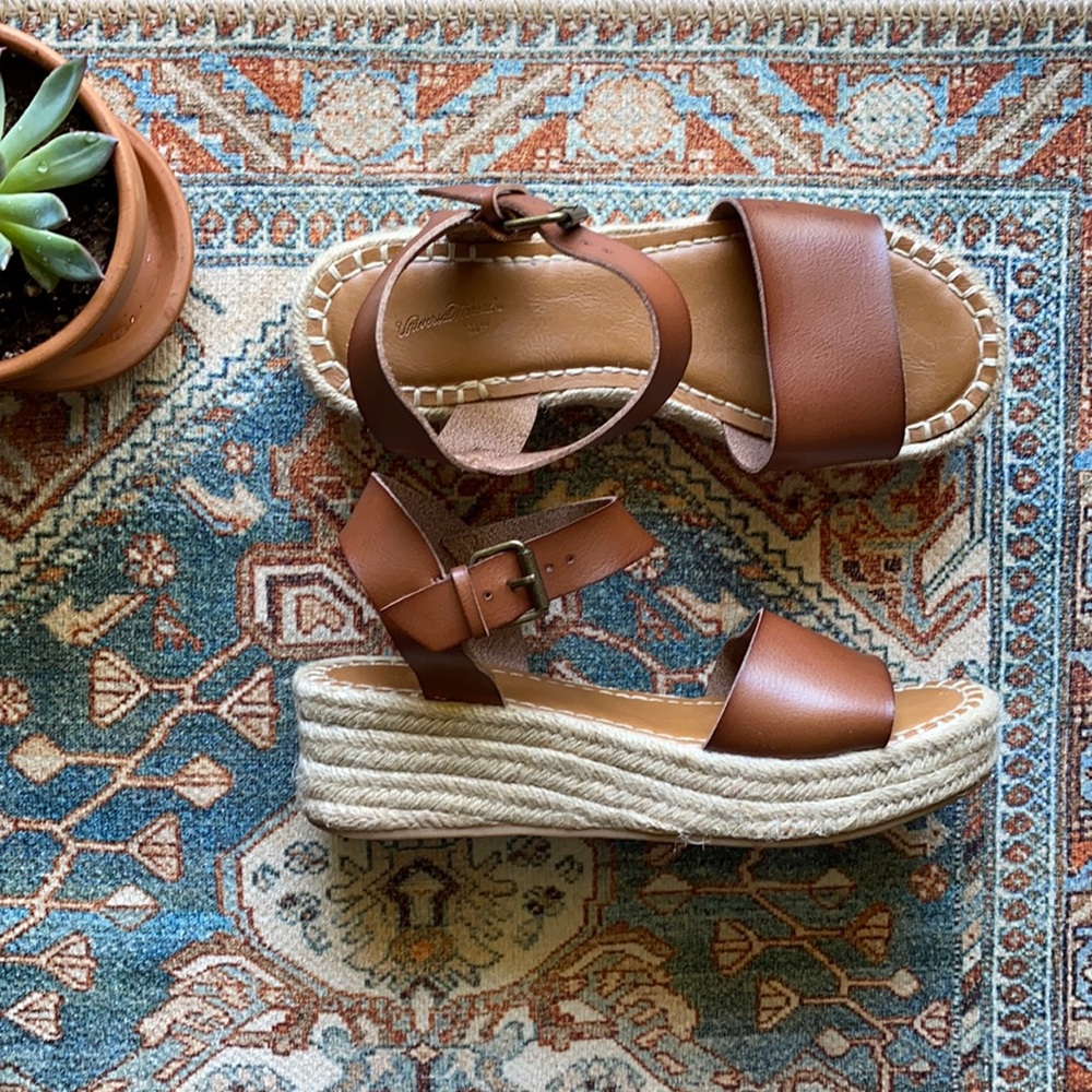 Universal Thread Espadrille Platform Pumps Cognac